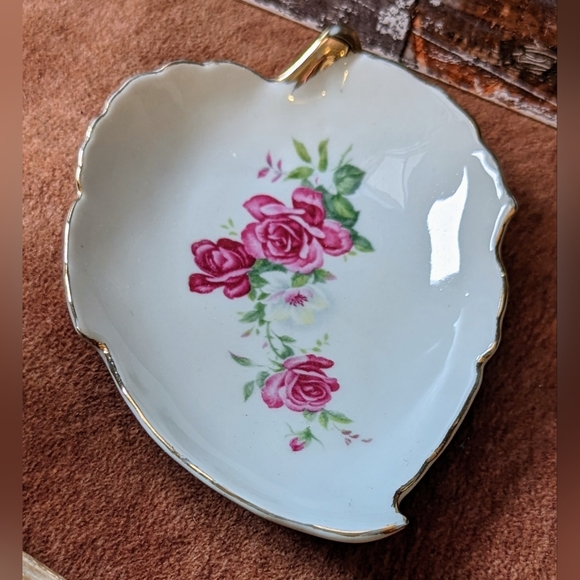 Porcelain Leaf Collectible 22kt Gold Trim Genuine Porcelain Dish In Original Box - Picture 5 of 10